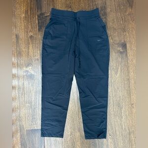 NWOT Nike dry fit pants. Size M. Black